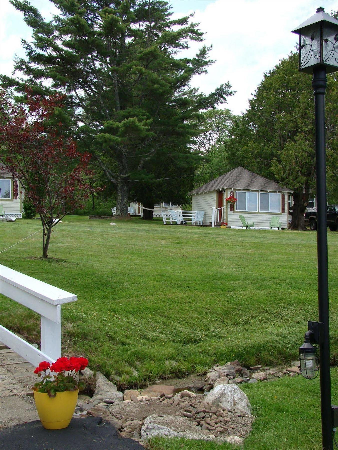 Bay Leaf Cottages & Bistro Lincolnville Zewnętrze zdjęcie